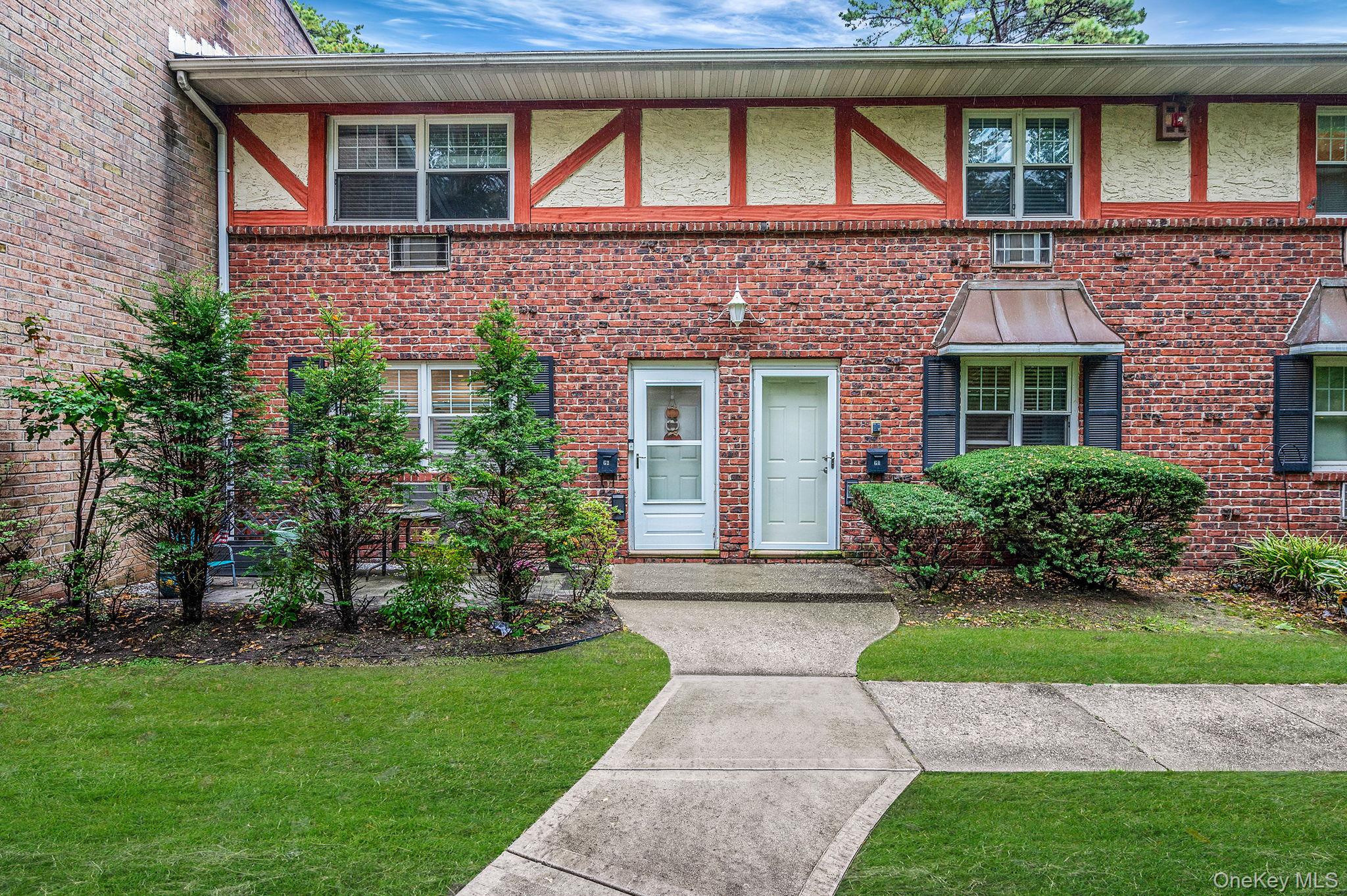 21 Glen Hollow Drive G2 Property Photo 1