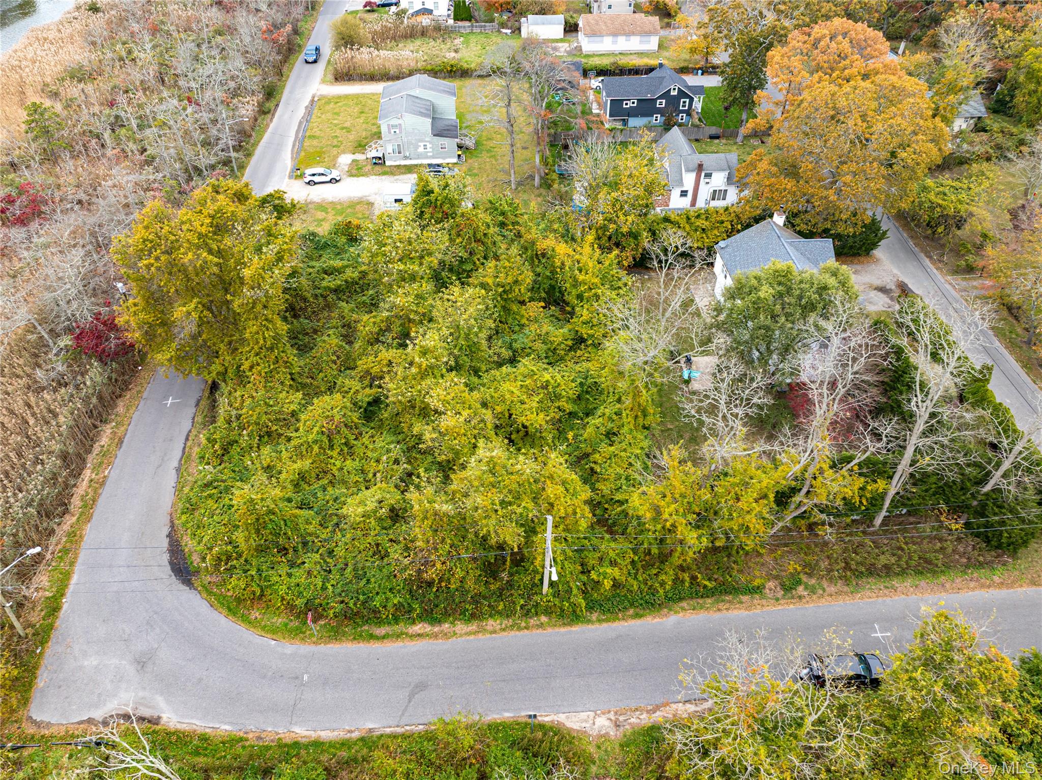 W Riviera Road Property Photo 2