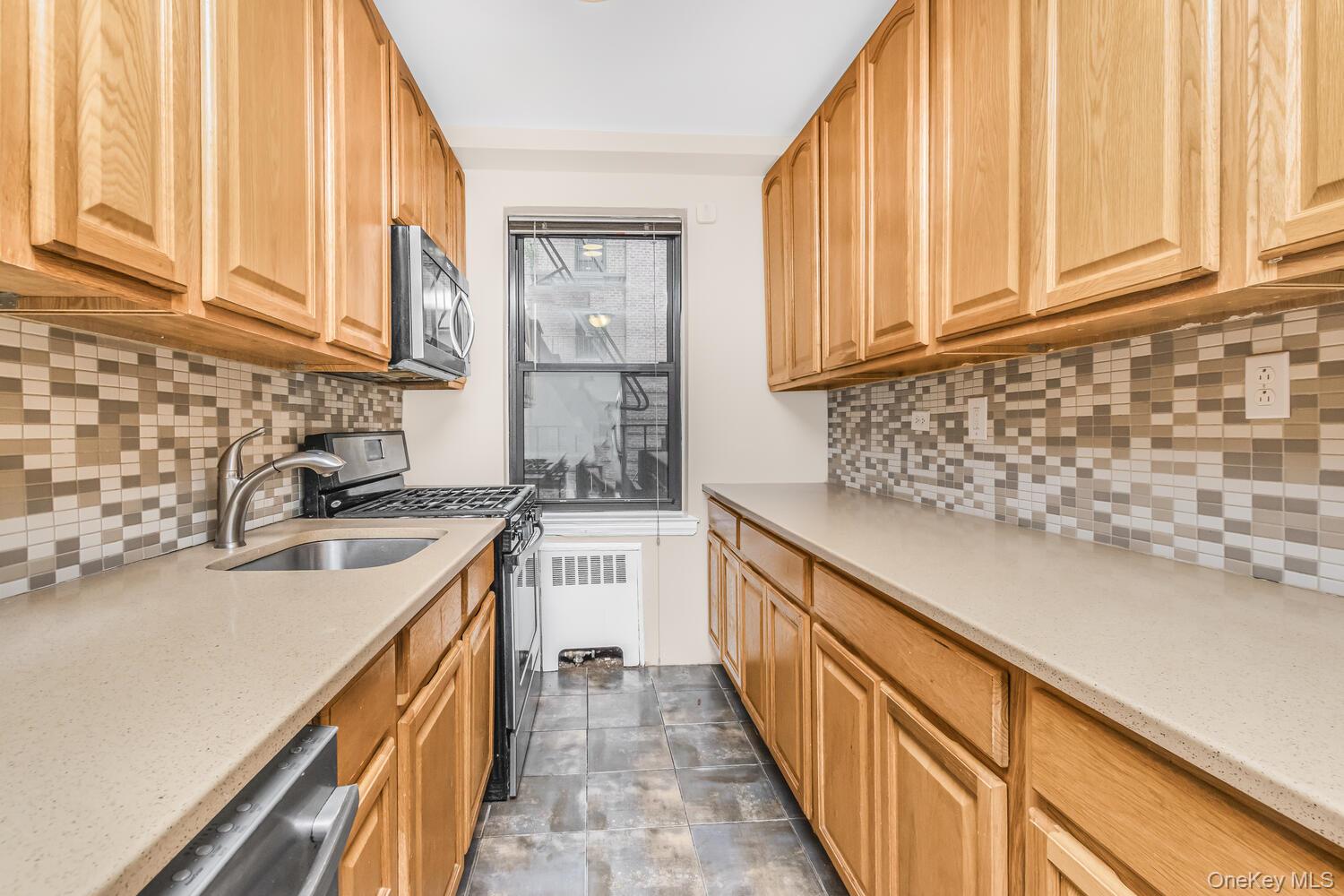 3840 Greystone 1k Property Photo 1