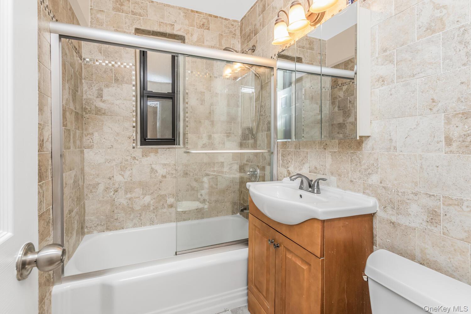 3840 Greystone 1k Property Photo 10