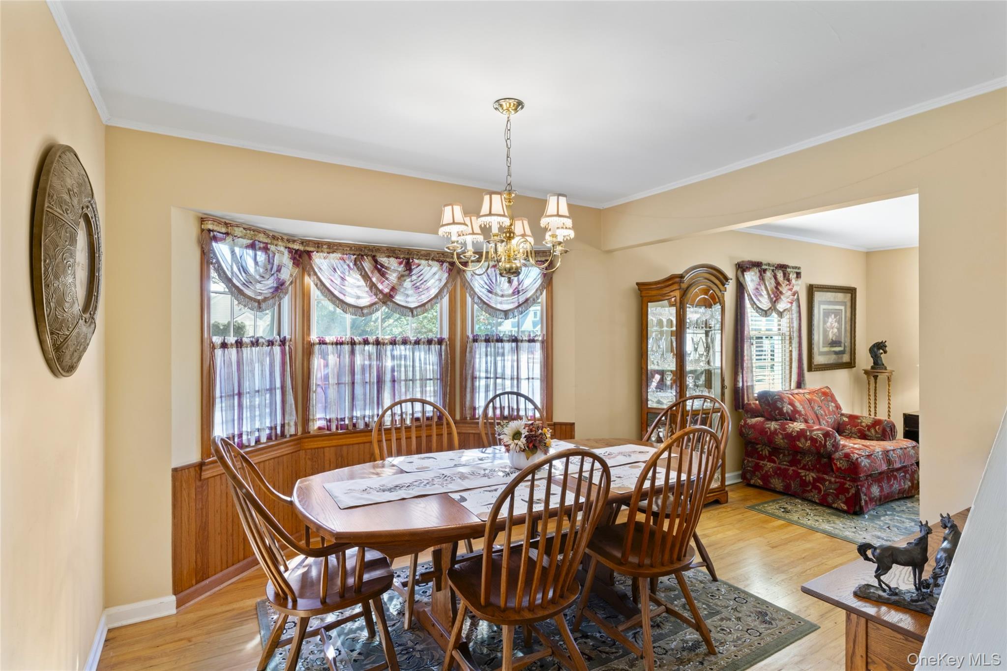 59 Linden Boulevard Property Photo 9