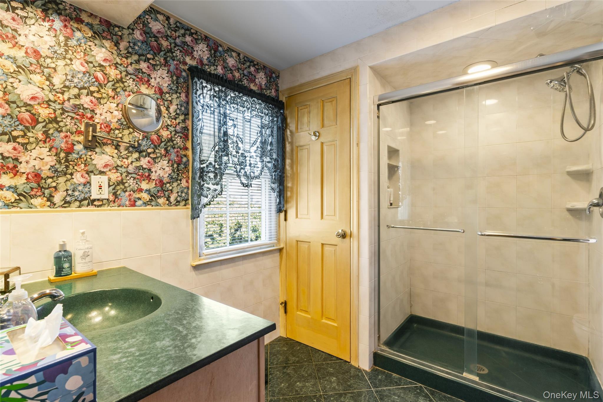 59 Linden Boulevard Property Photo 14