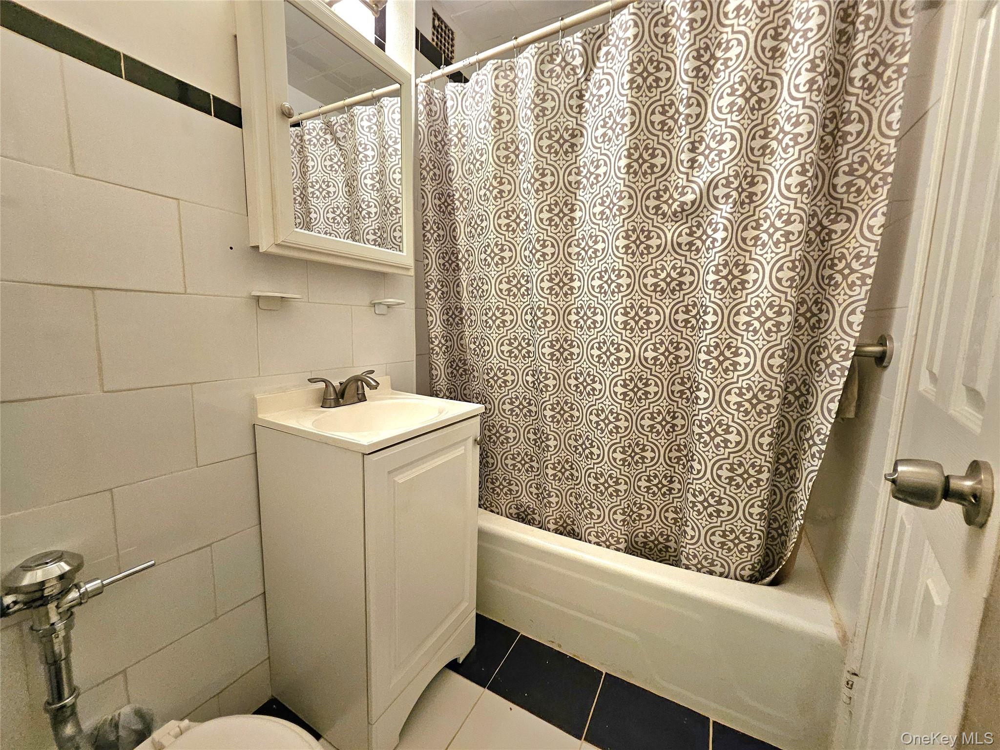 87-70 173 Street 5g Property Photo 15