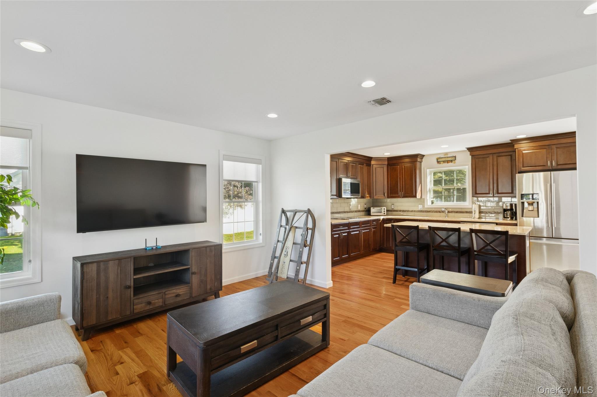 16 Mastro Court Property Photo 7