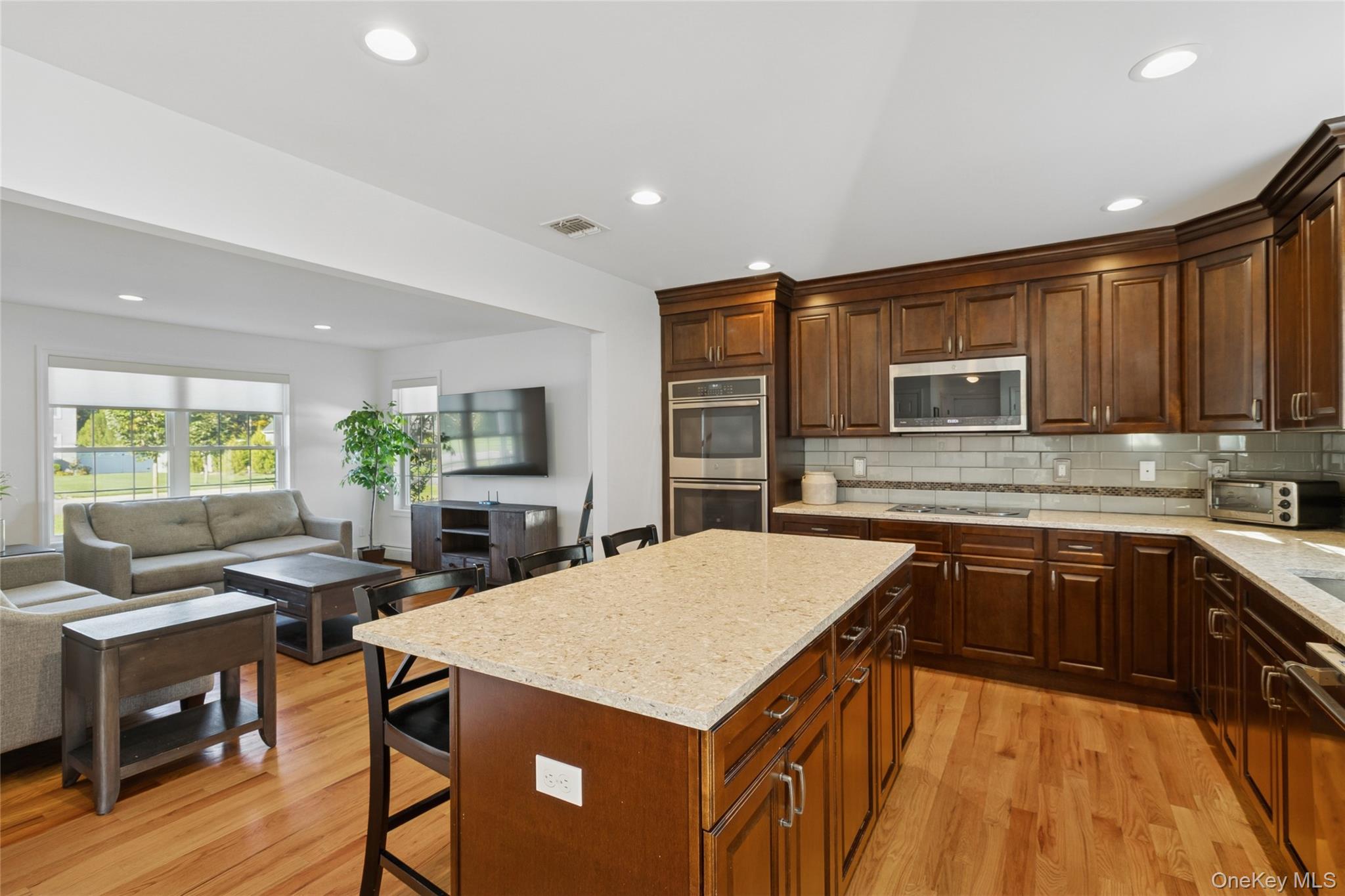 16 Mastro Court Property Photo 9