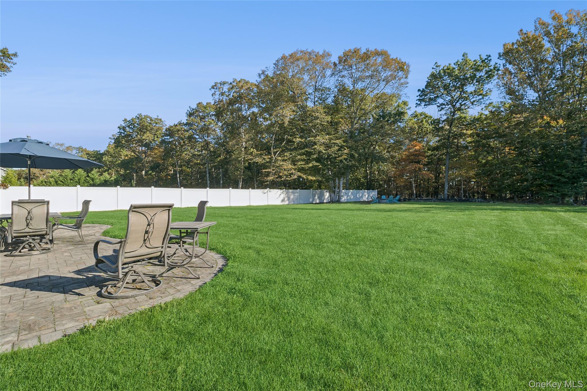16 Mastro Court Property Photo 32