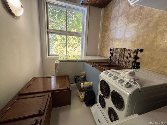 282 Main Street 1 Property Photo 9