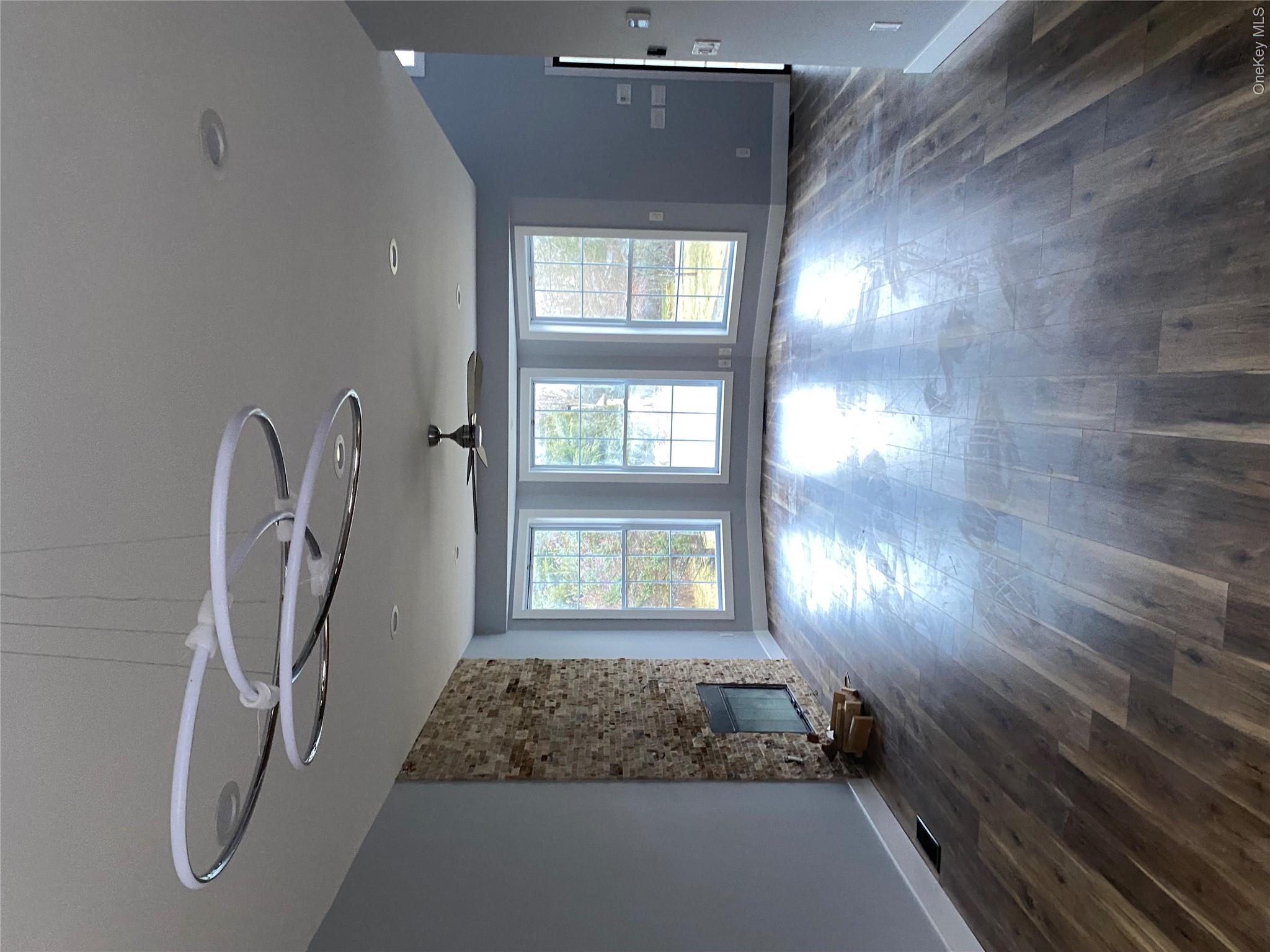44 Roslyn Ridge Road Property Photo 5