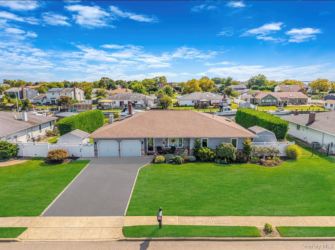 25 Harbor Court Property Photo 1