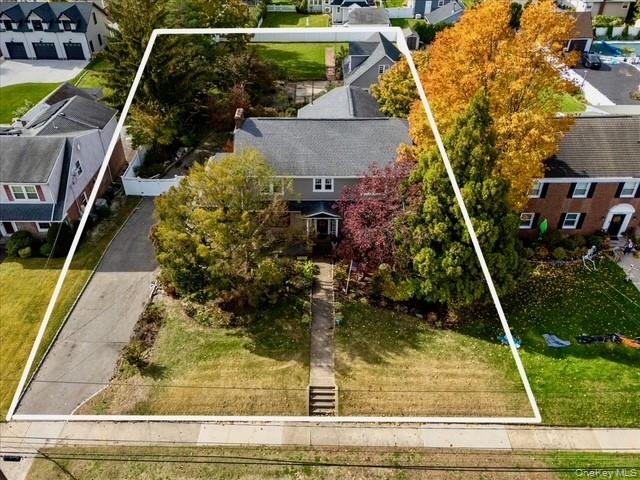 331 Mineola Boulevard Property Photo 1