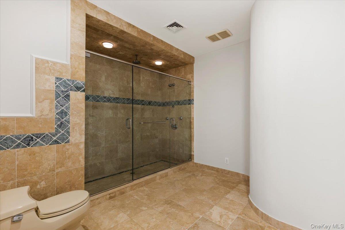 110 Oliver Road Property Photo 17