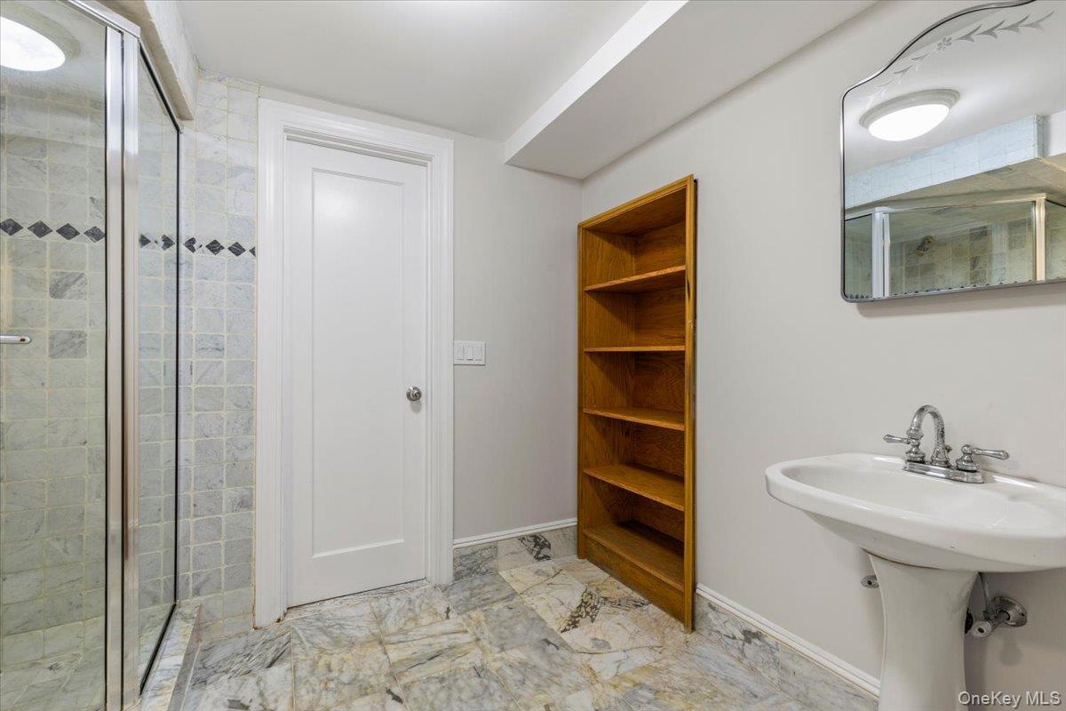 110 Oliver Road Property Photo 26