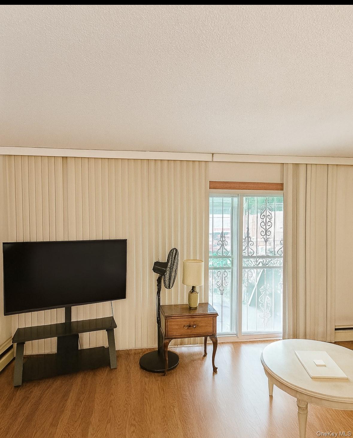 598 Shepherd Avenue Property Photo 6