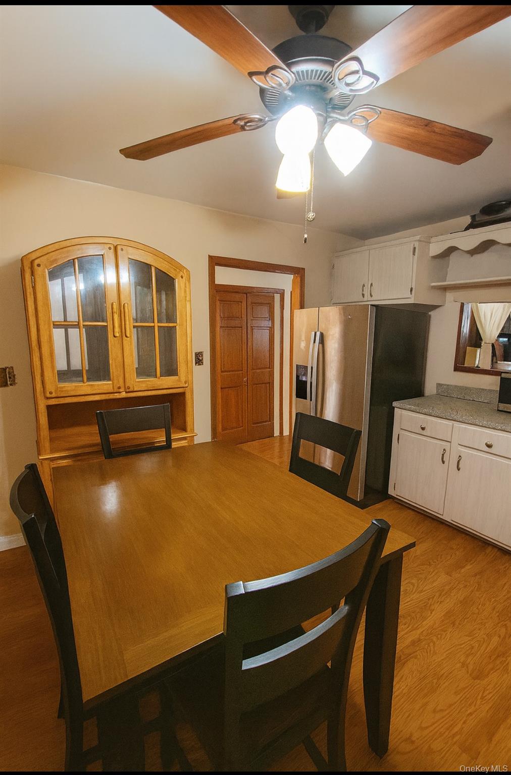598 Shepherd Avenue Property Photo 8