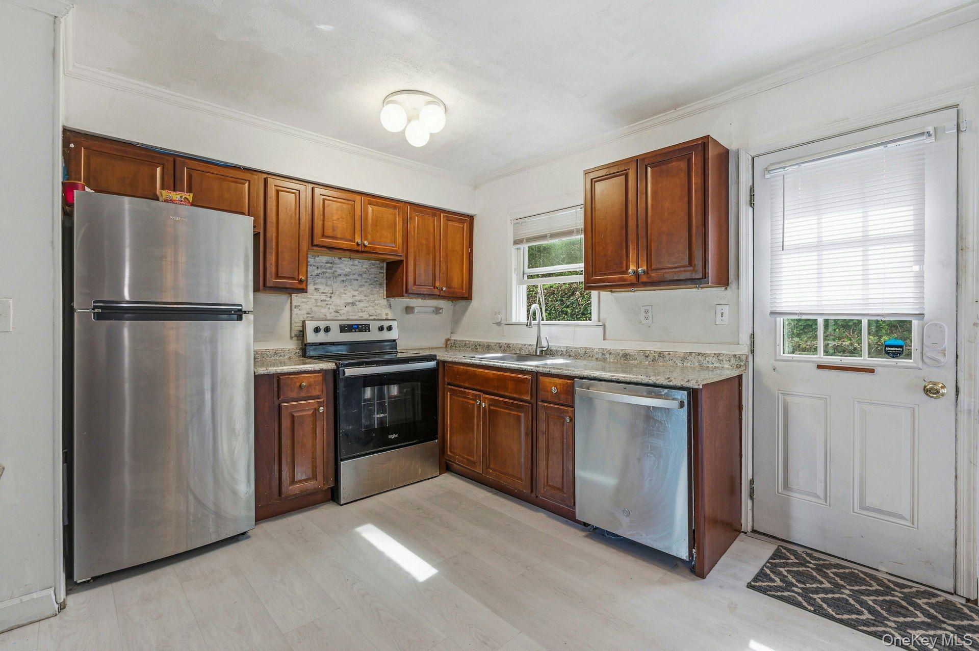 99 Waterside Avenue Property Photo 11