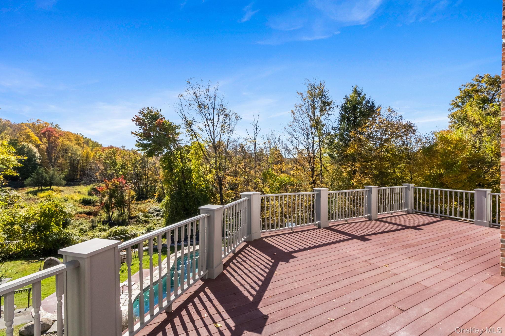 496 Long Ridge Road Property Photo 18