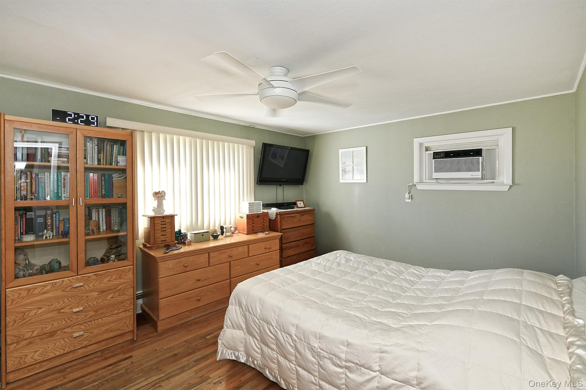 115 Old Farmingdale Road Property Photo 16