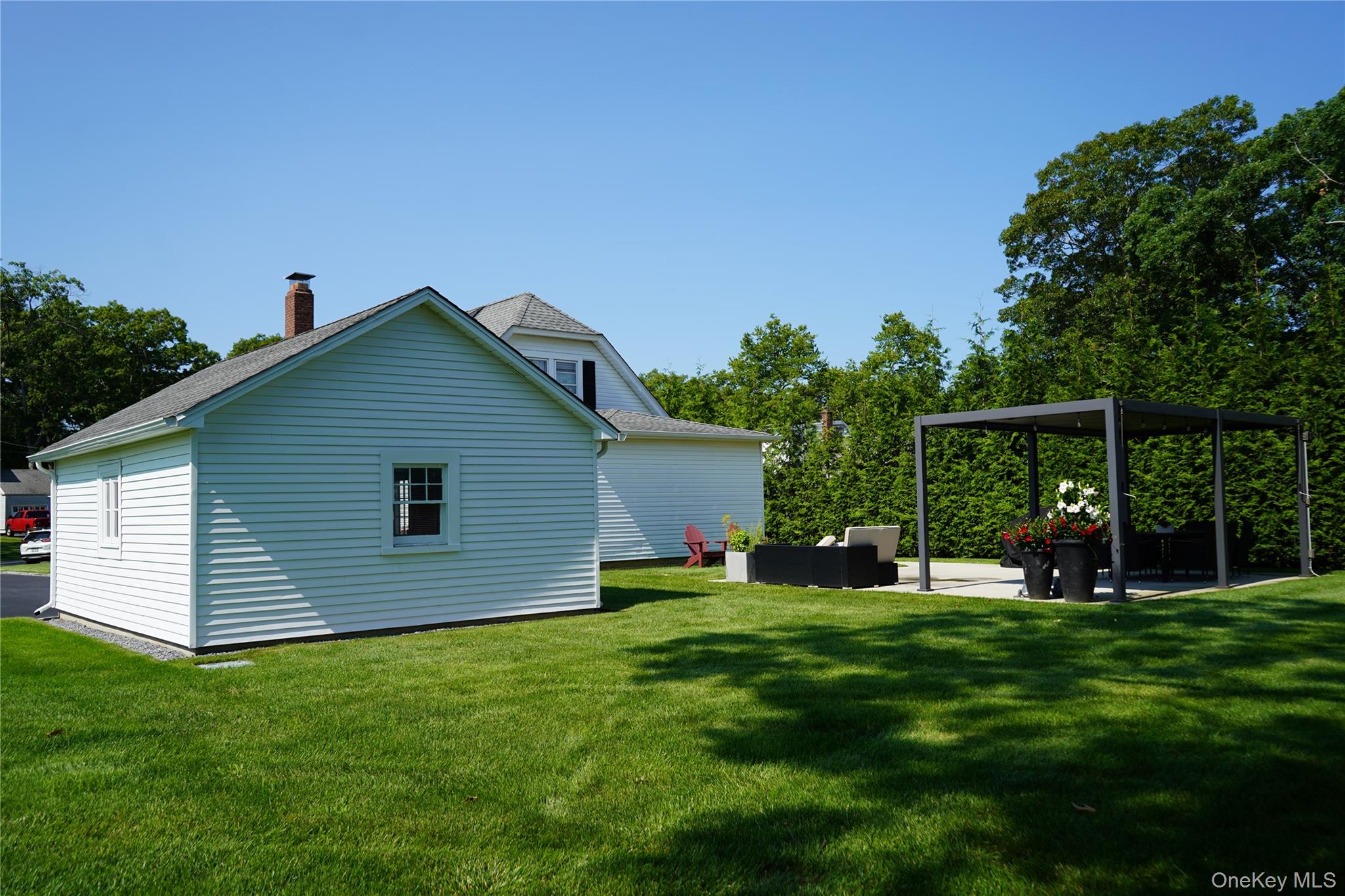 24 Pegs Lane Property Photo 18