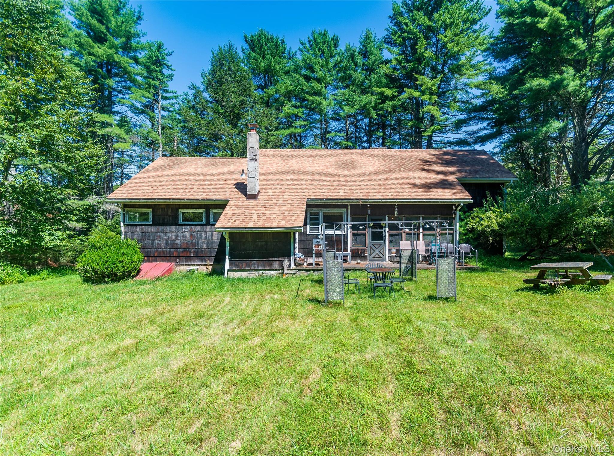 90 Hillside Road Property Photo 1