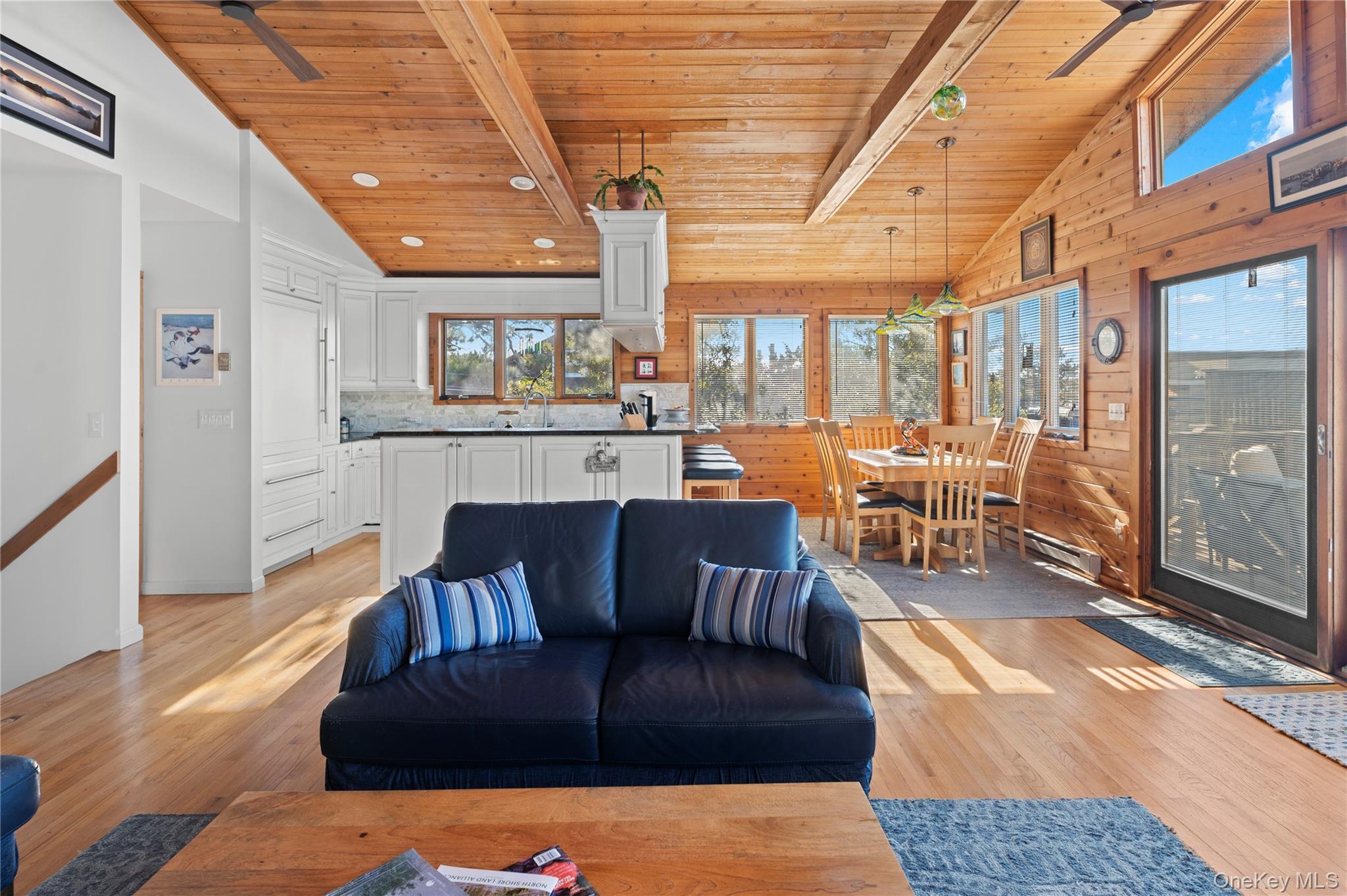 100 Clipper Roadway Property Photo 10