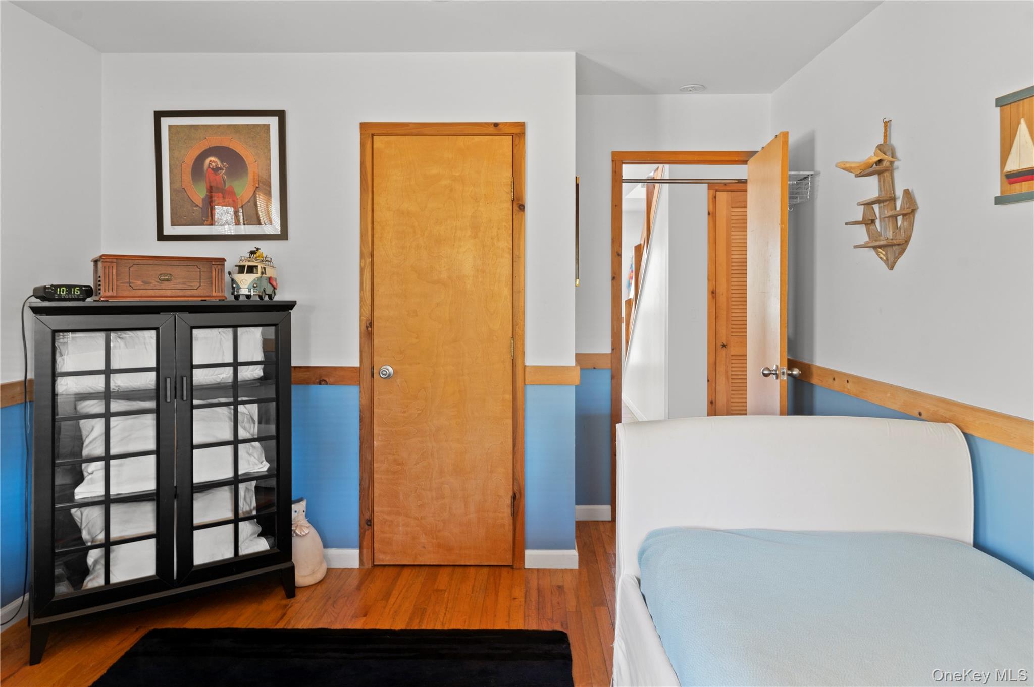100 Clipper Roadway Property Photo 16