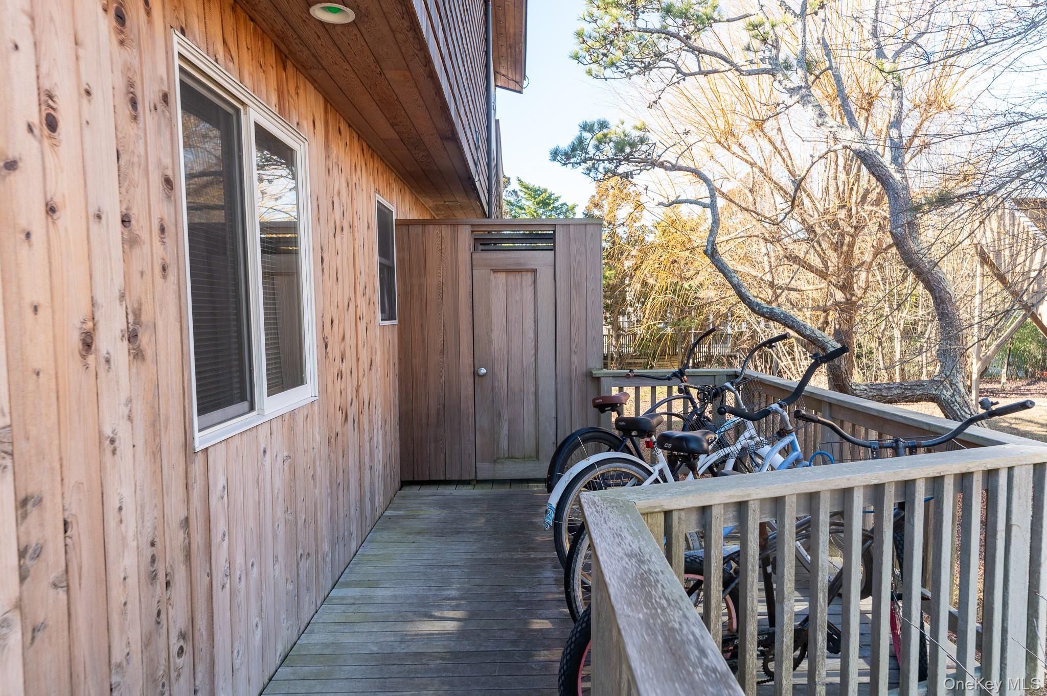 100 Clipper Roadway Property Photo 26
