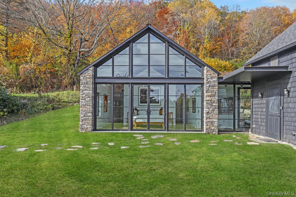 56 Northrup Road Property Photo 8