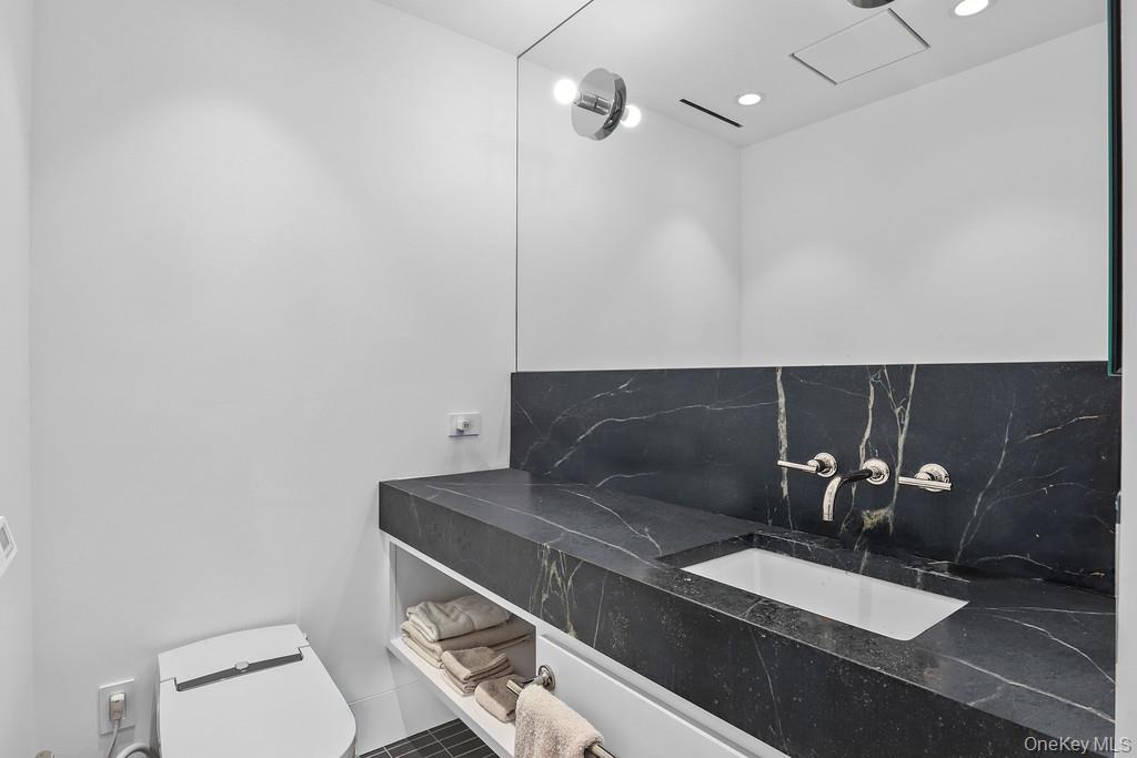 56 Northrup Road Property Photo 29