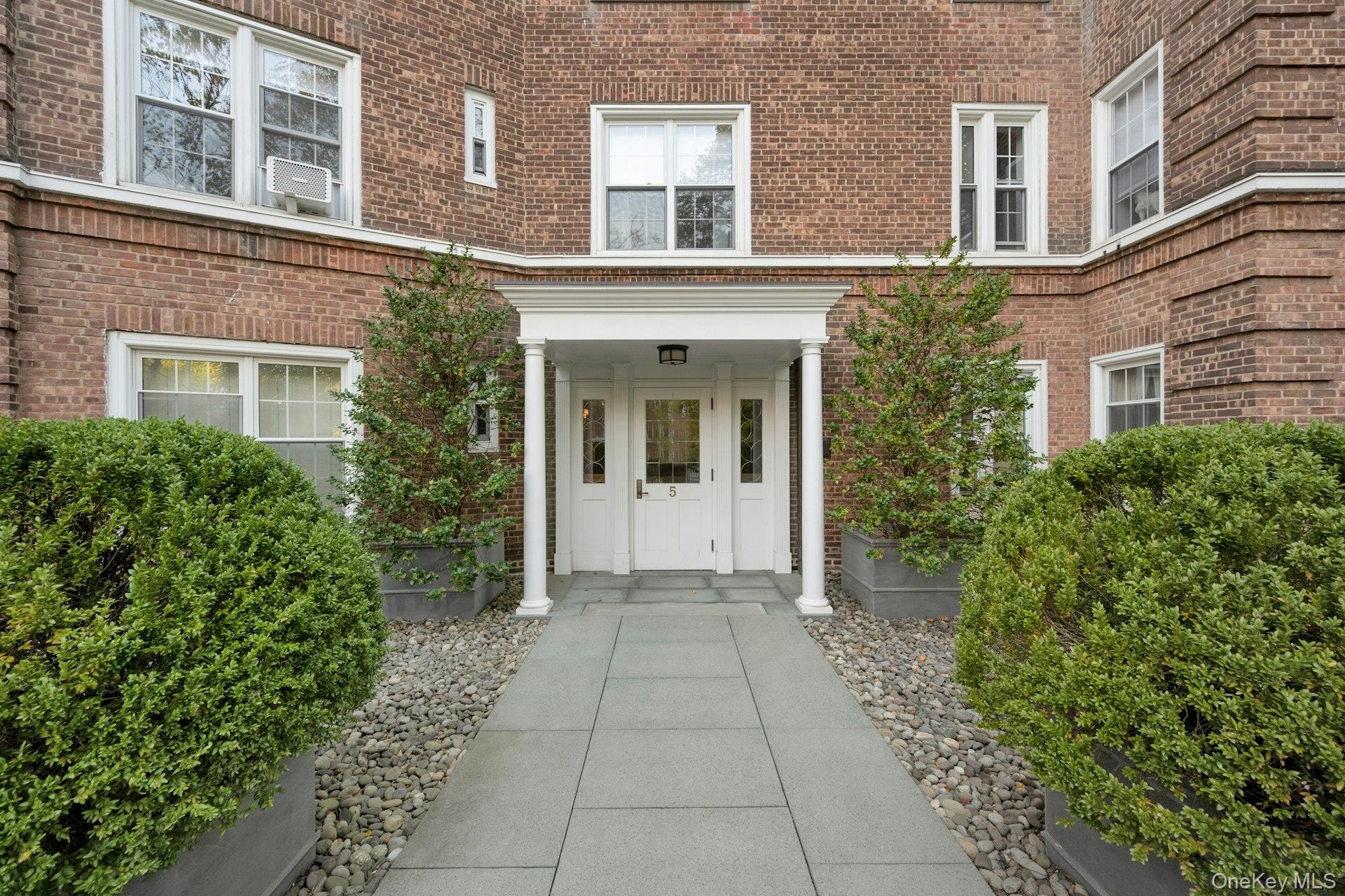 5 Midland Gardens 3m Property Photo 4
