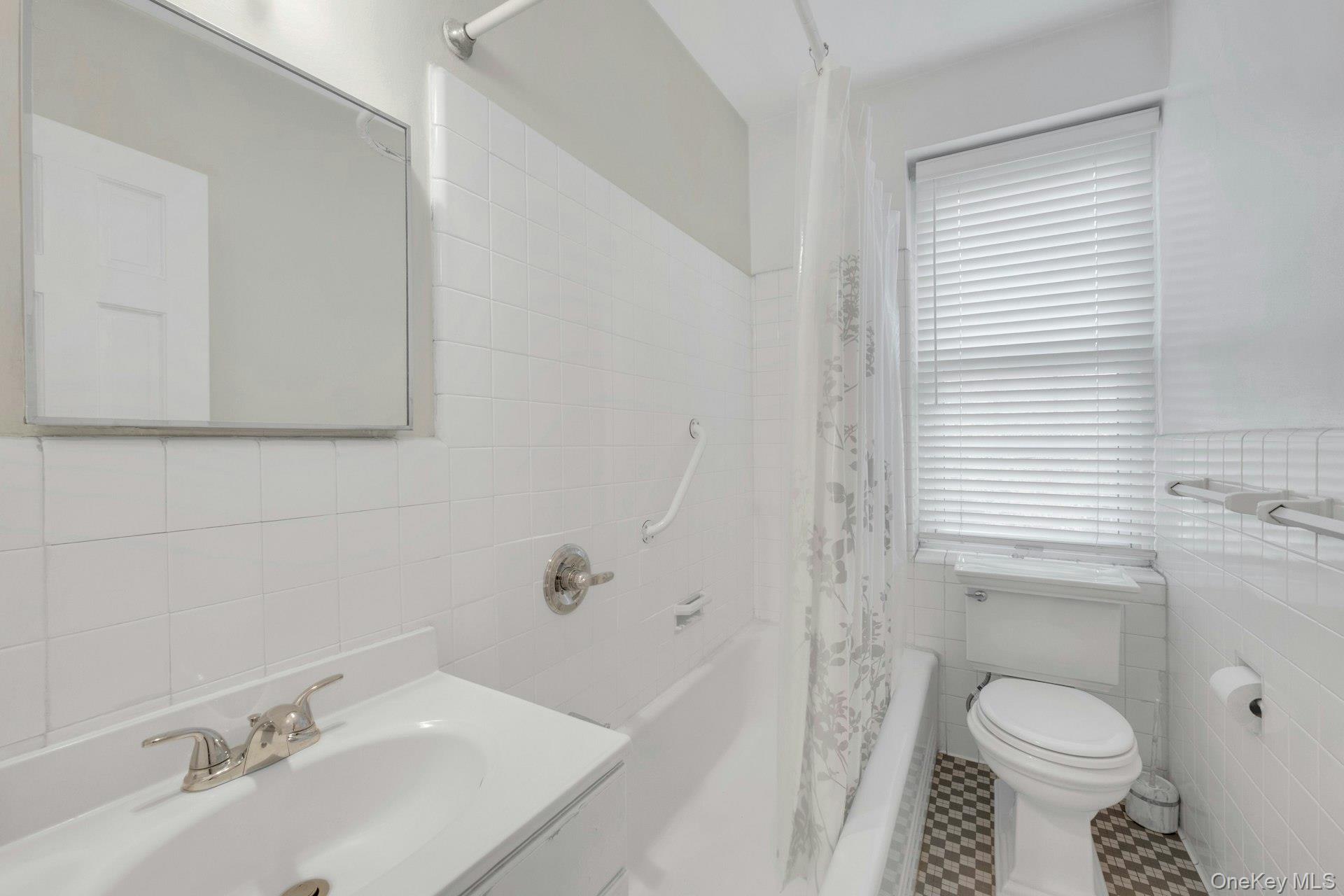 5 Midland Gardens 3m Property Photo 18