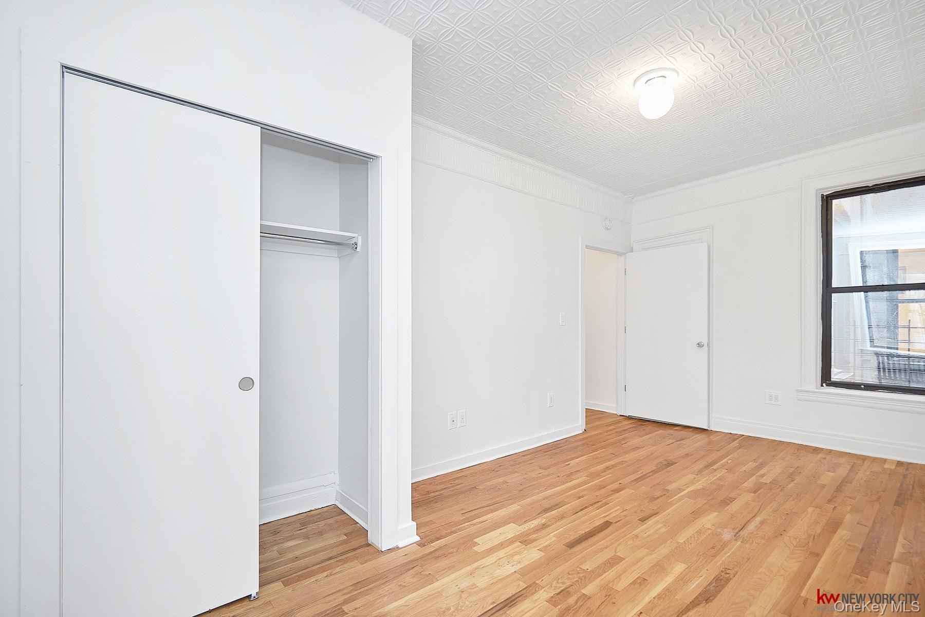 1037 College Avenue Property Photo 11