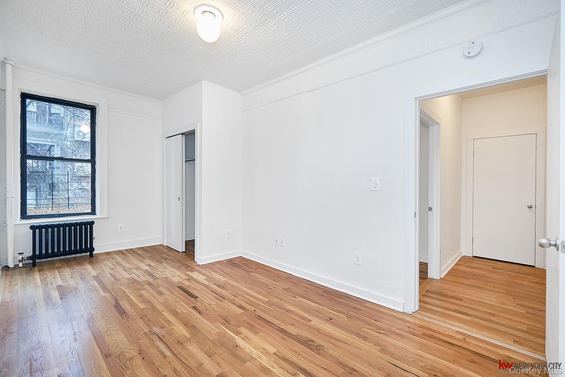 1037 College Avenue Property Photo 12