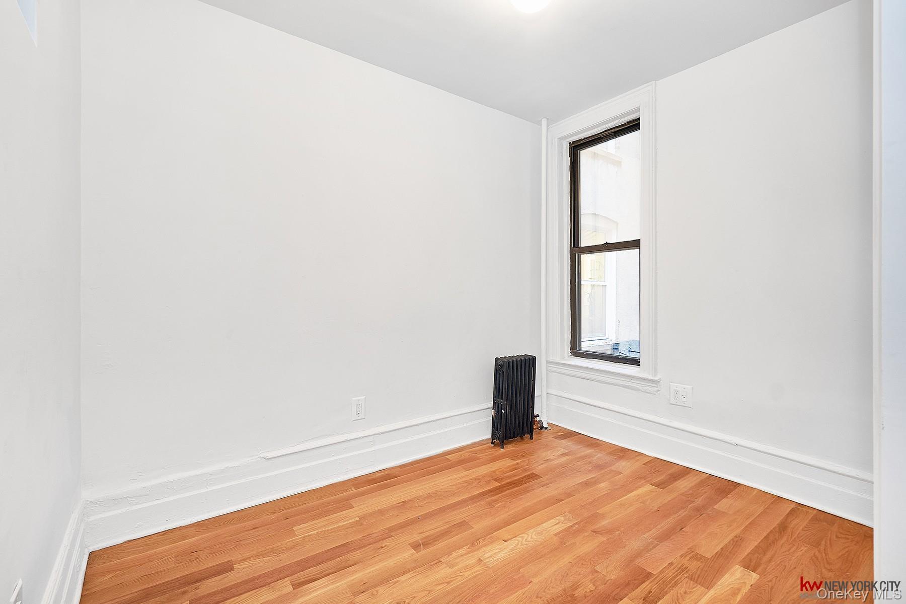 1037 College Avenue Property Photo 24