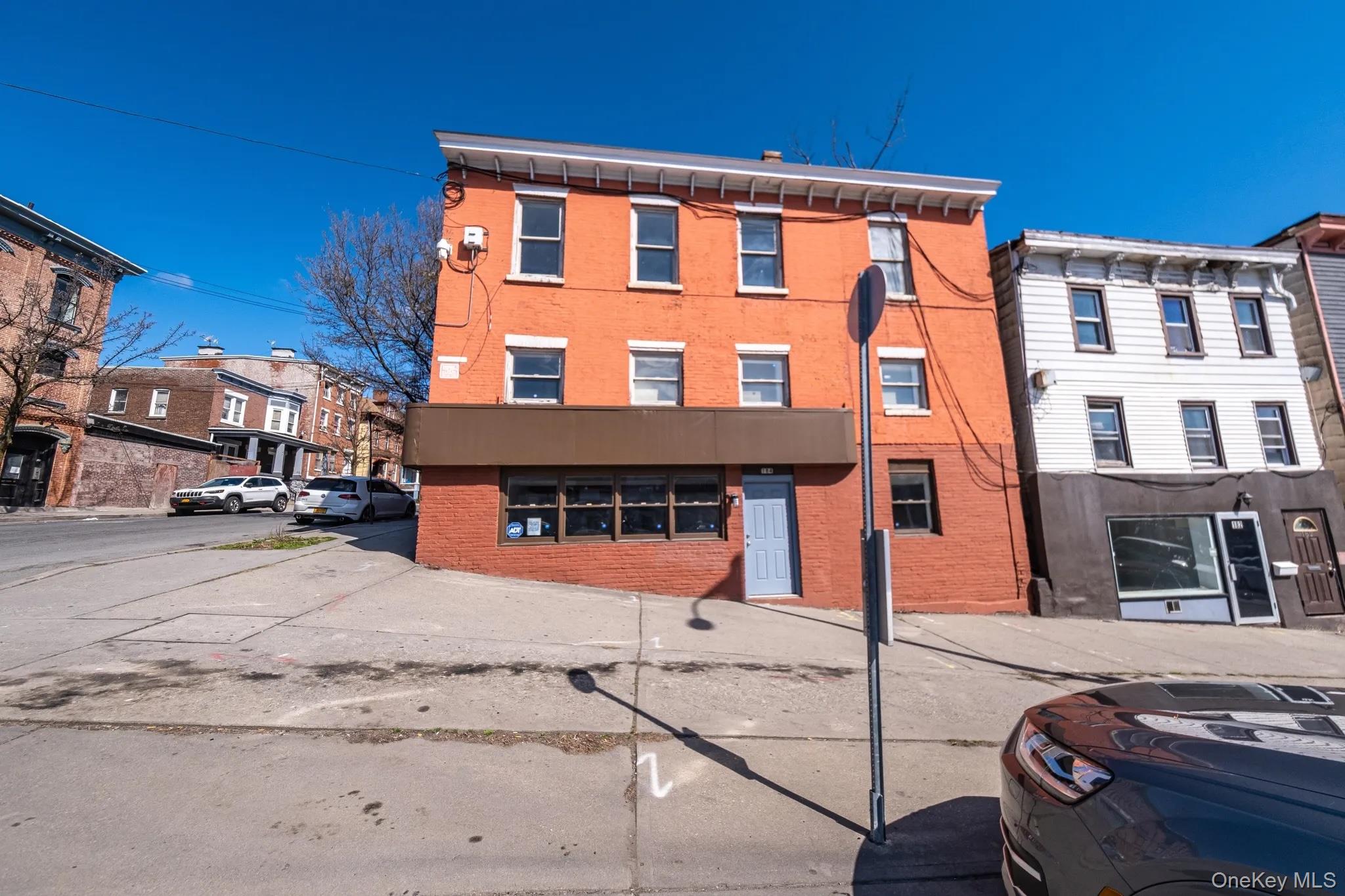 184 Broadway Property Photo 2