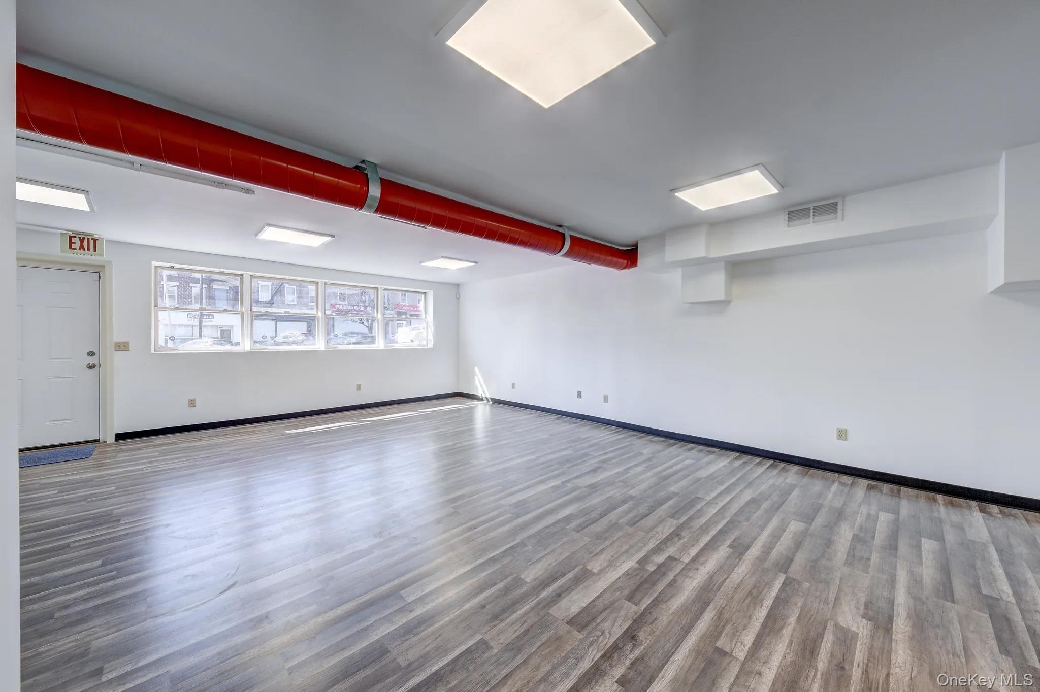184 Broadway Property Photo 6