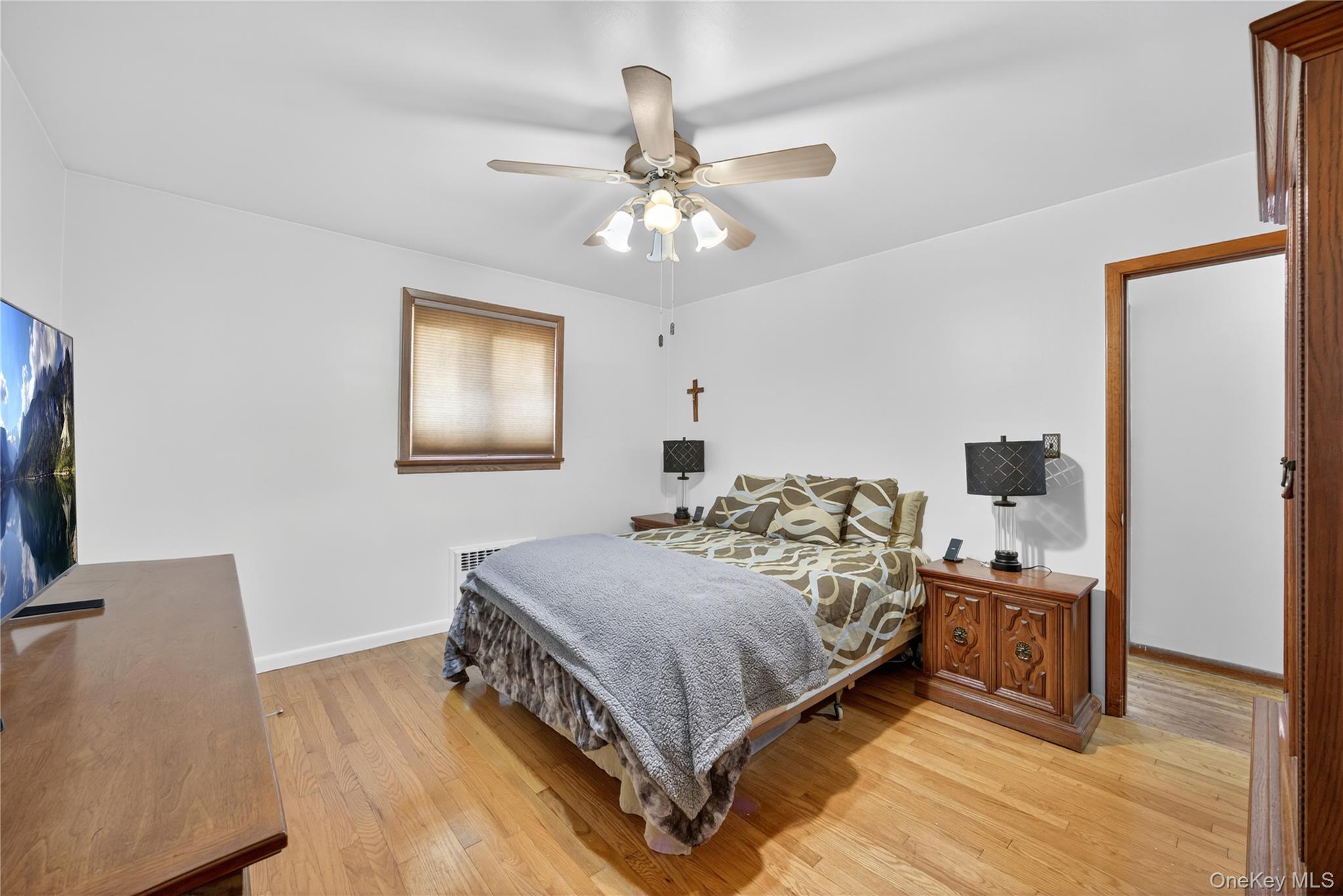 200 Mallory Avenue Property Photo 11