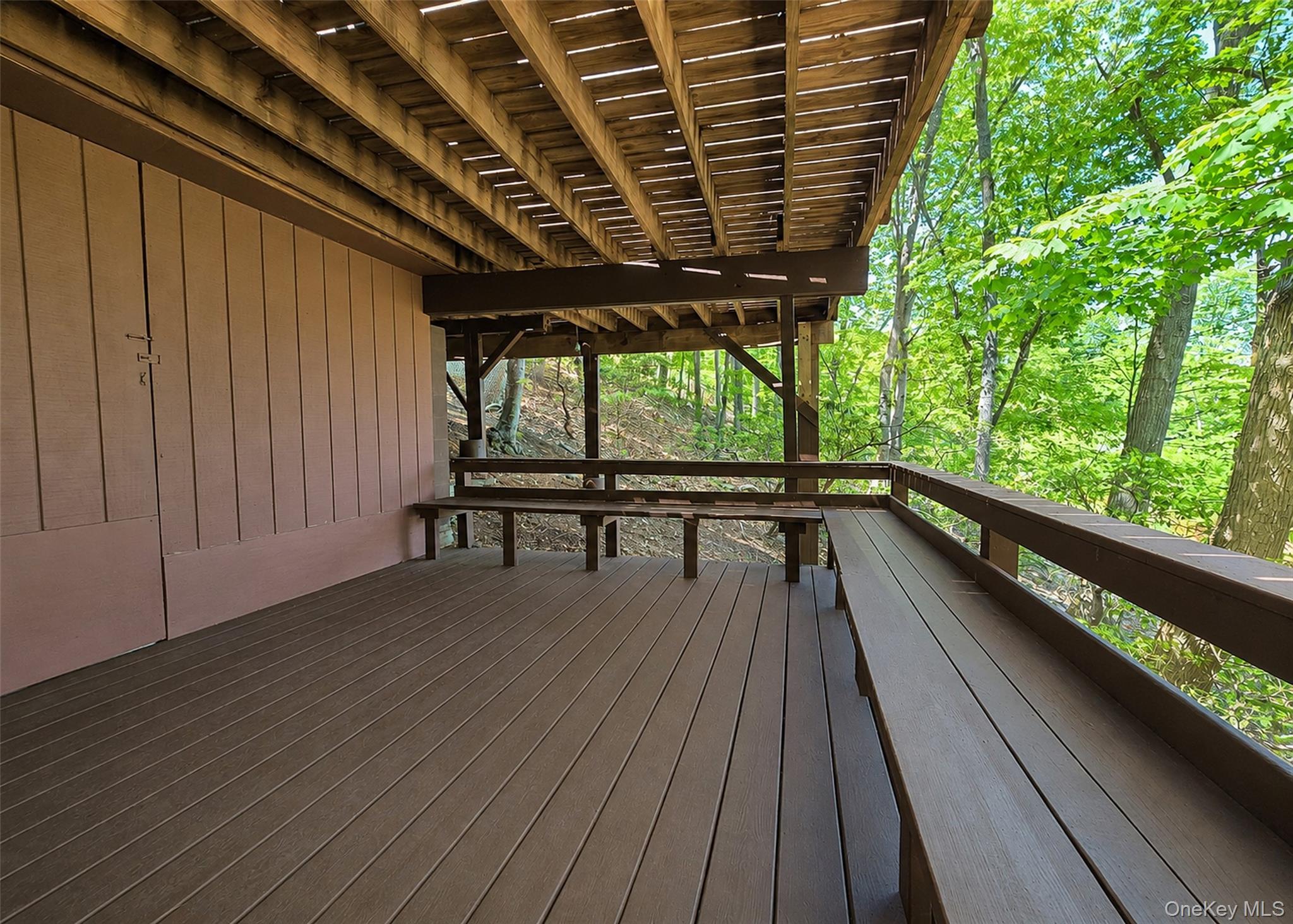 101 Longfellow Lane Property Photo 31