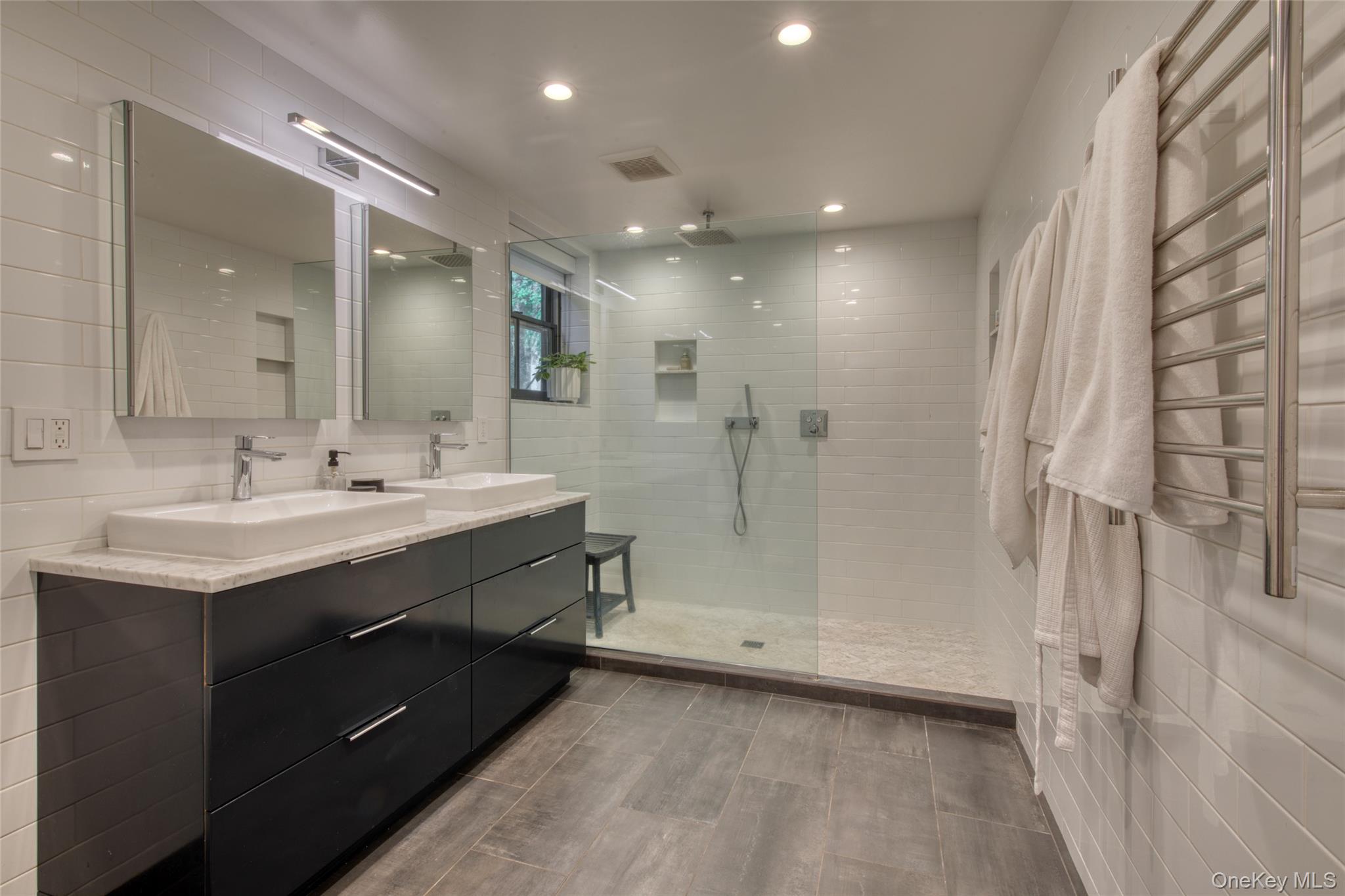 73 N Midway Road Property Photo 12