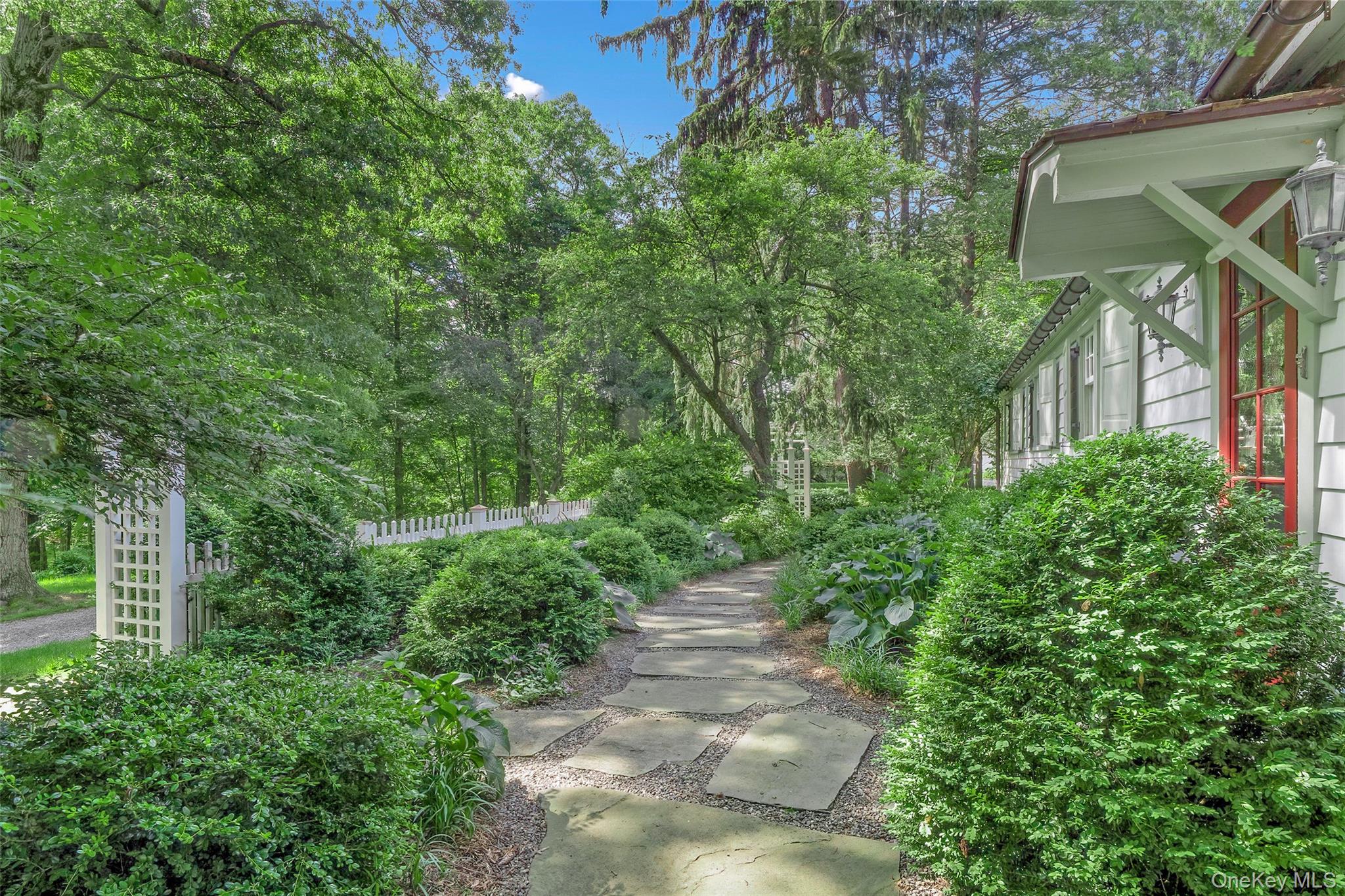 47 White Bridge Rd Property Photo 6