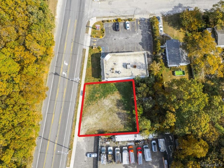 586 Montauk Highway Property Photo 3