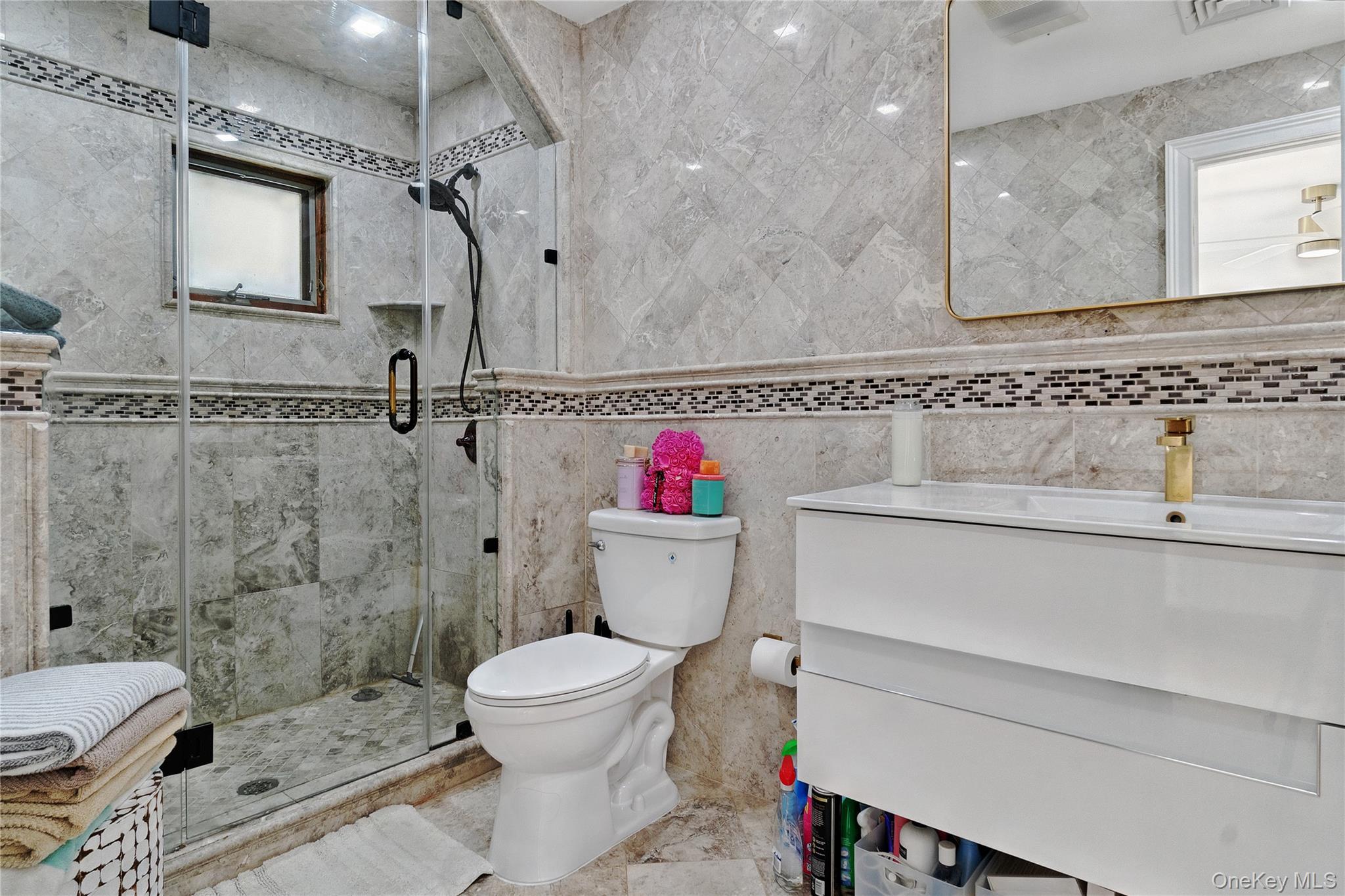 164-47 86 Street Property Photo 18