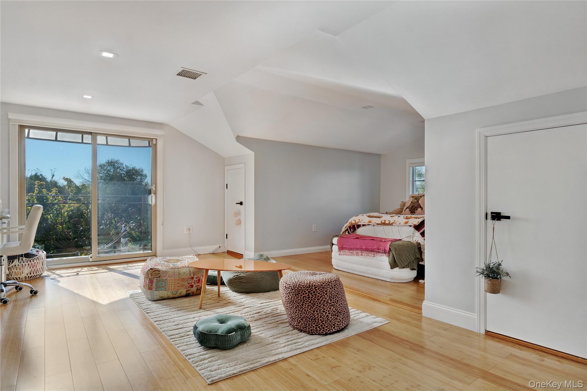 164-47 86 Street Property Photo 21