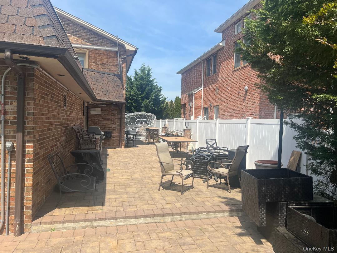 164-47 86 Street Property Photo 36