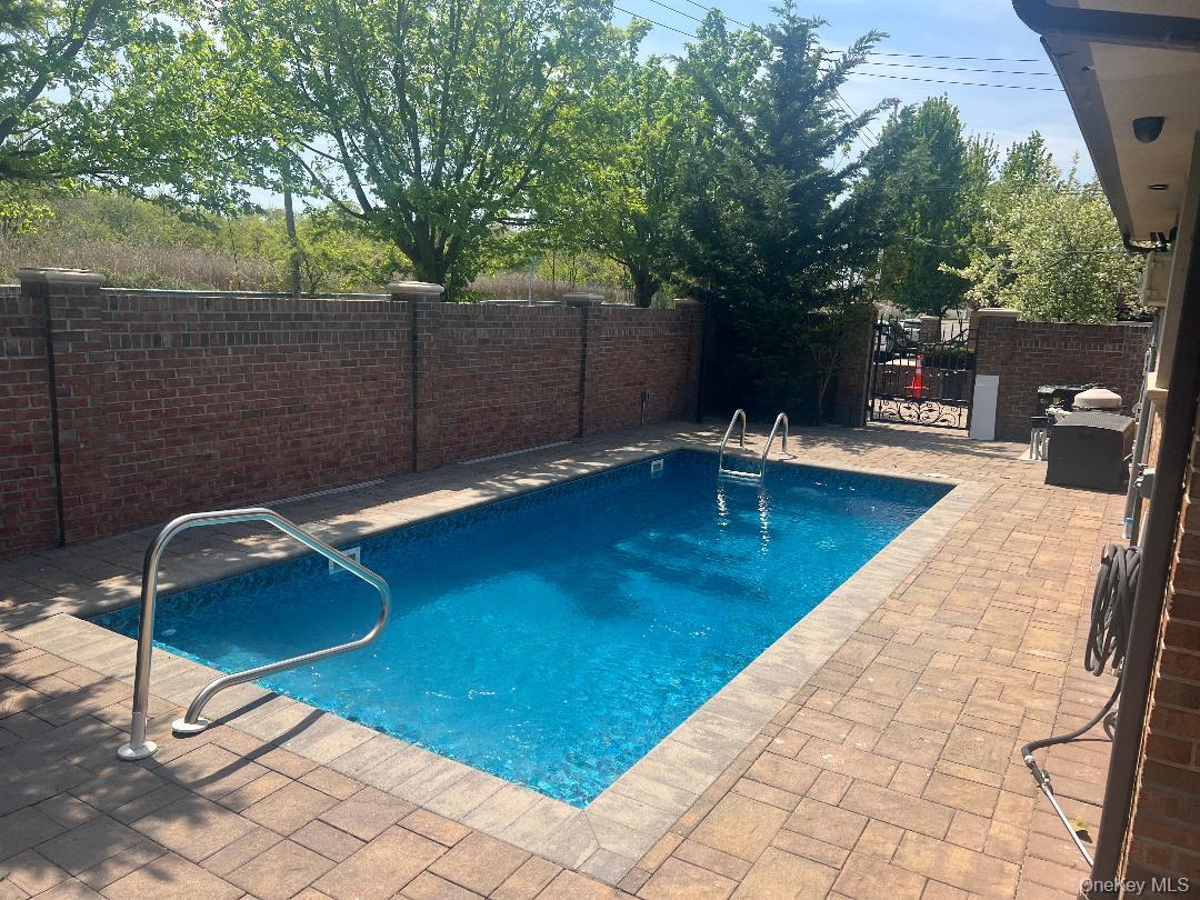 164-47 86 Street Property Photo 39
