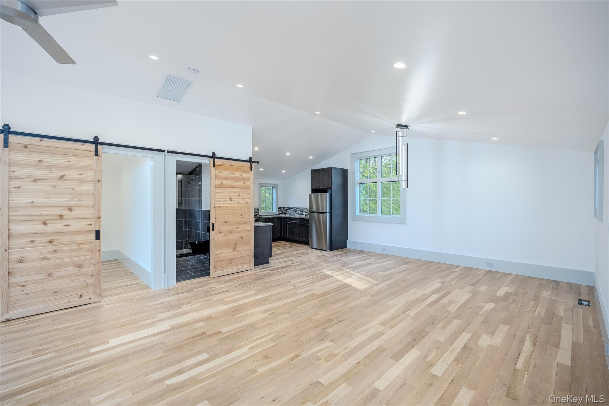 141a N Ferry Road Property Photo 41