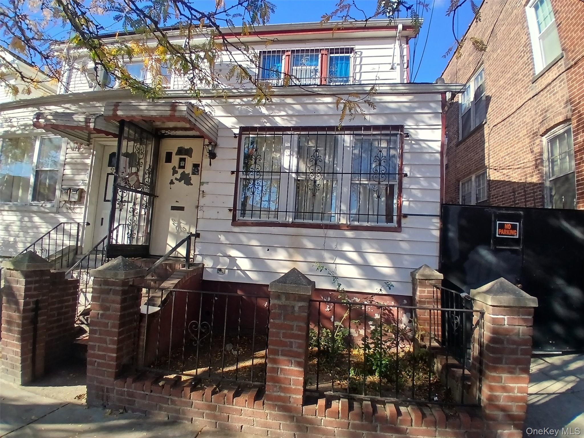95 13 42 Avenue Property Photo 1