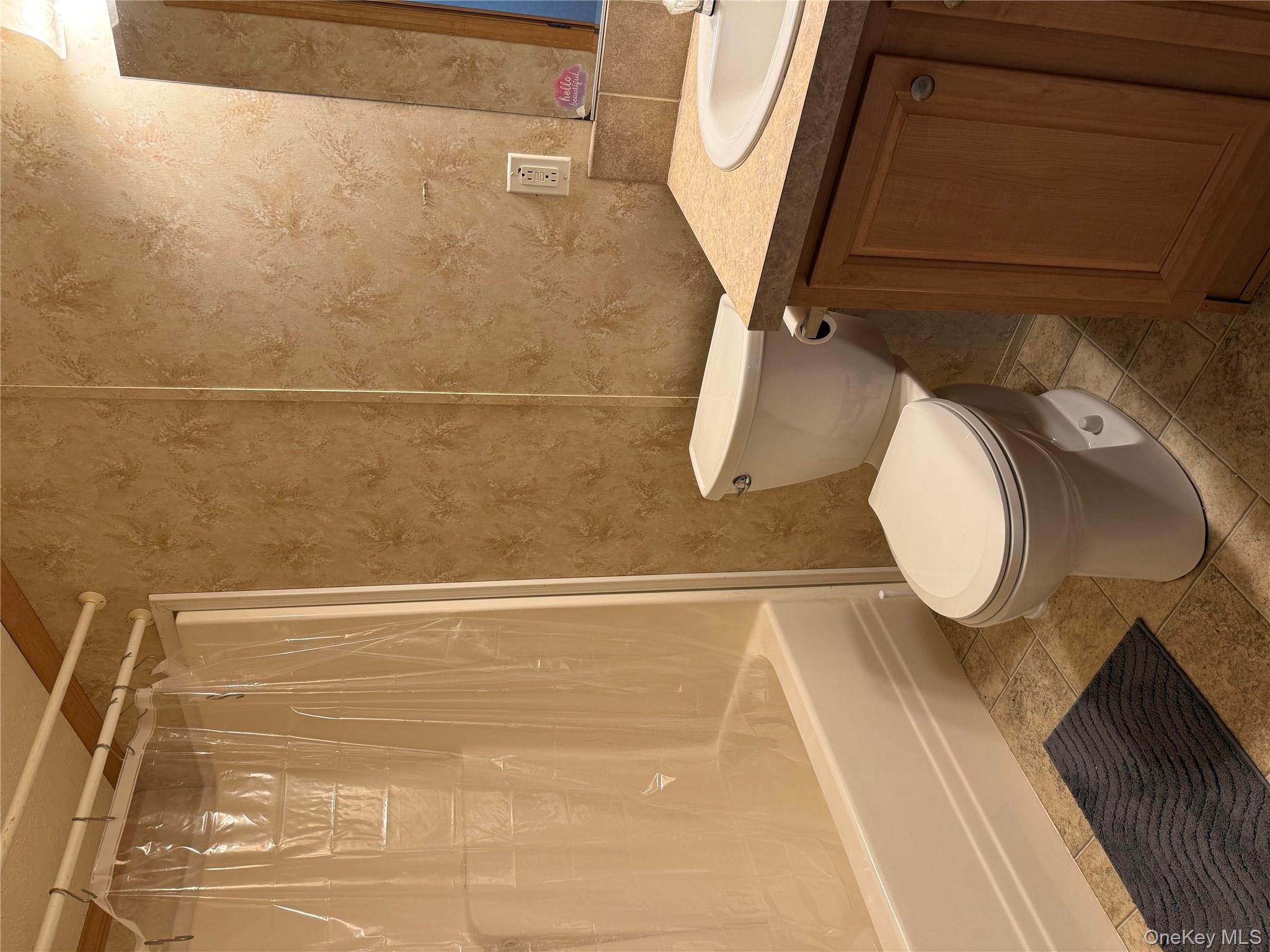 568 Gulliver Terrace Property Photo 10