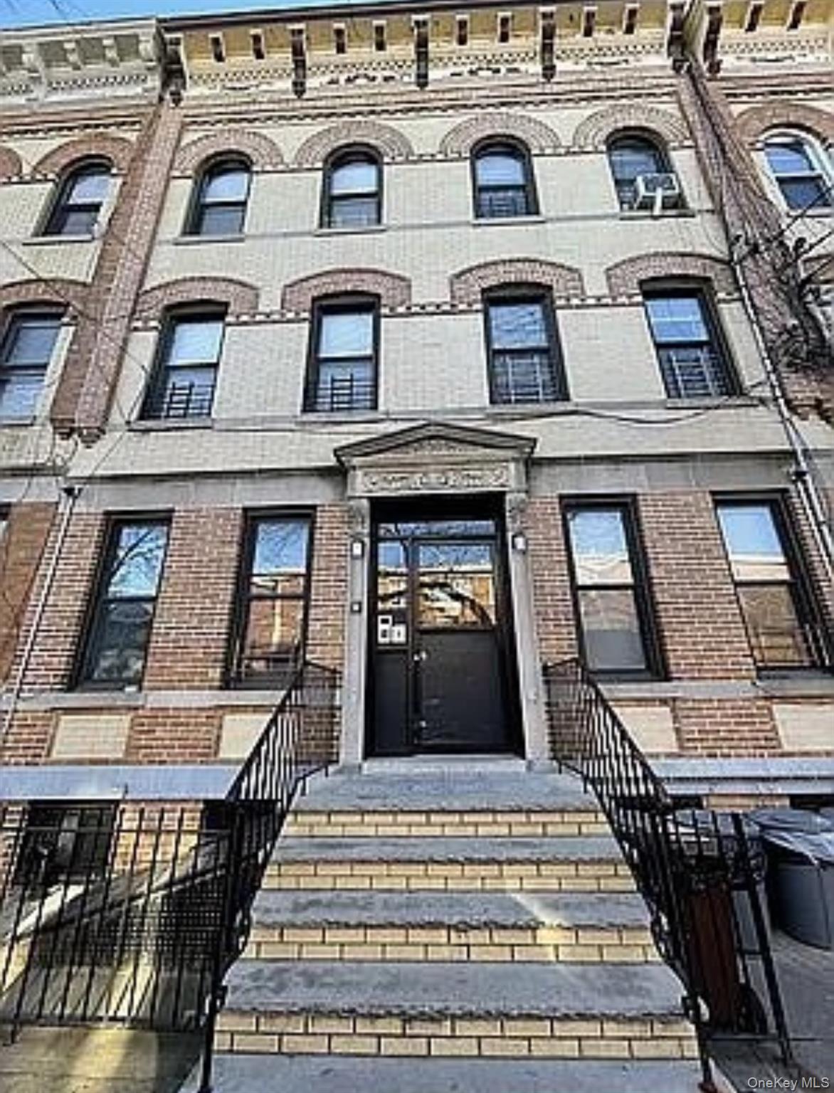 930136 Property Photo 1