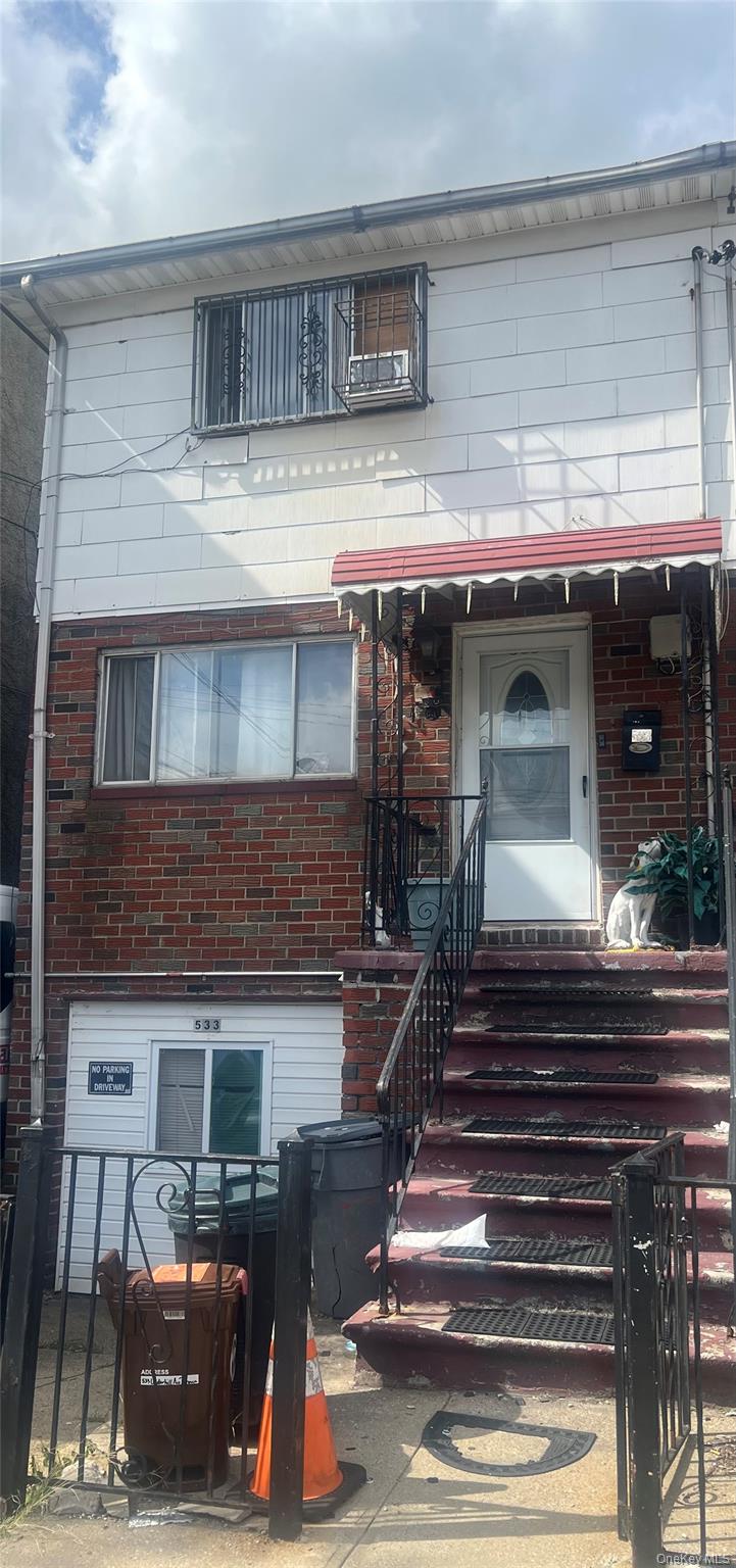 533 Underhill Avenue Property Photo 1