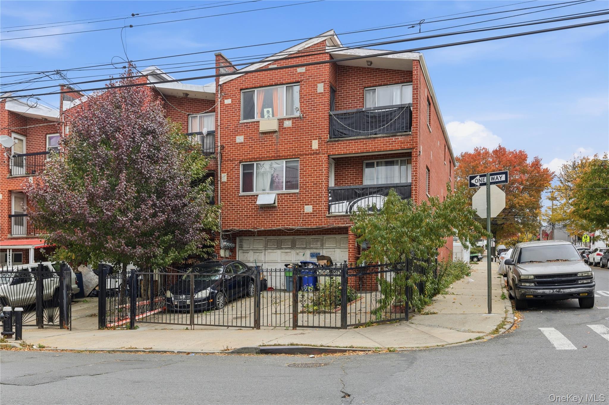 4600 Bronx Boulevard Property Photo 2